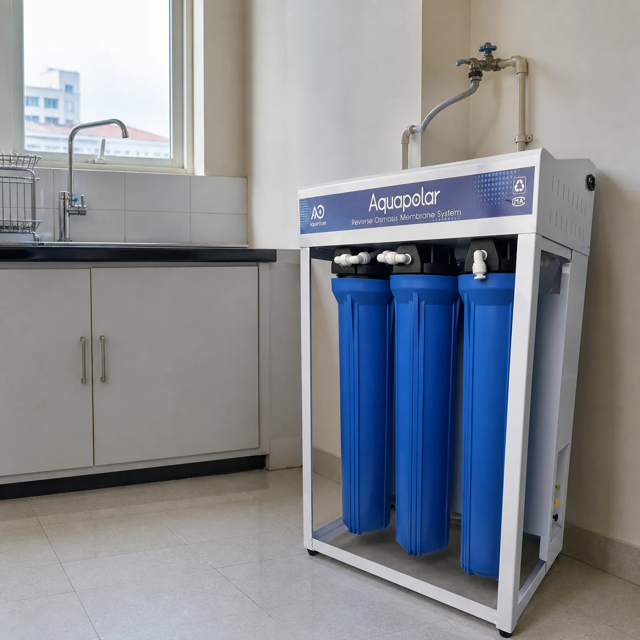 AQUAPOLAR RO Machine 600GPD floor-standing scene 3