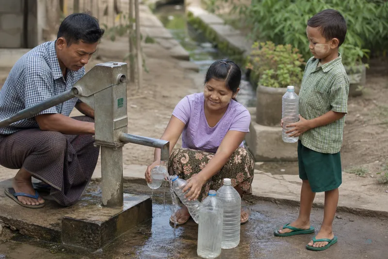 Family using well water without drainage-site notes