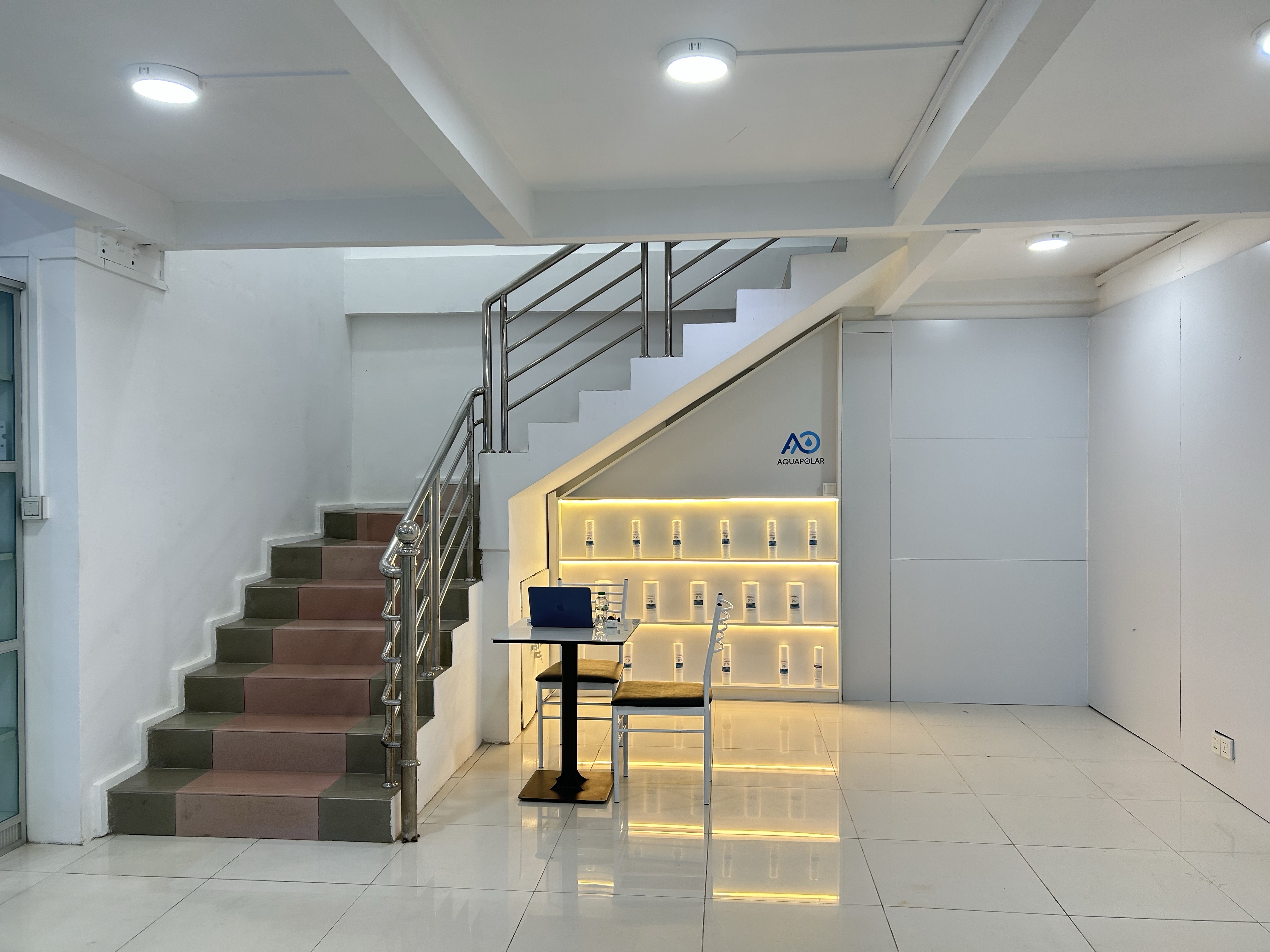 Consult area near stairs